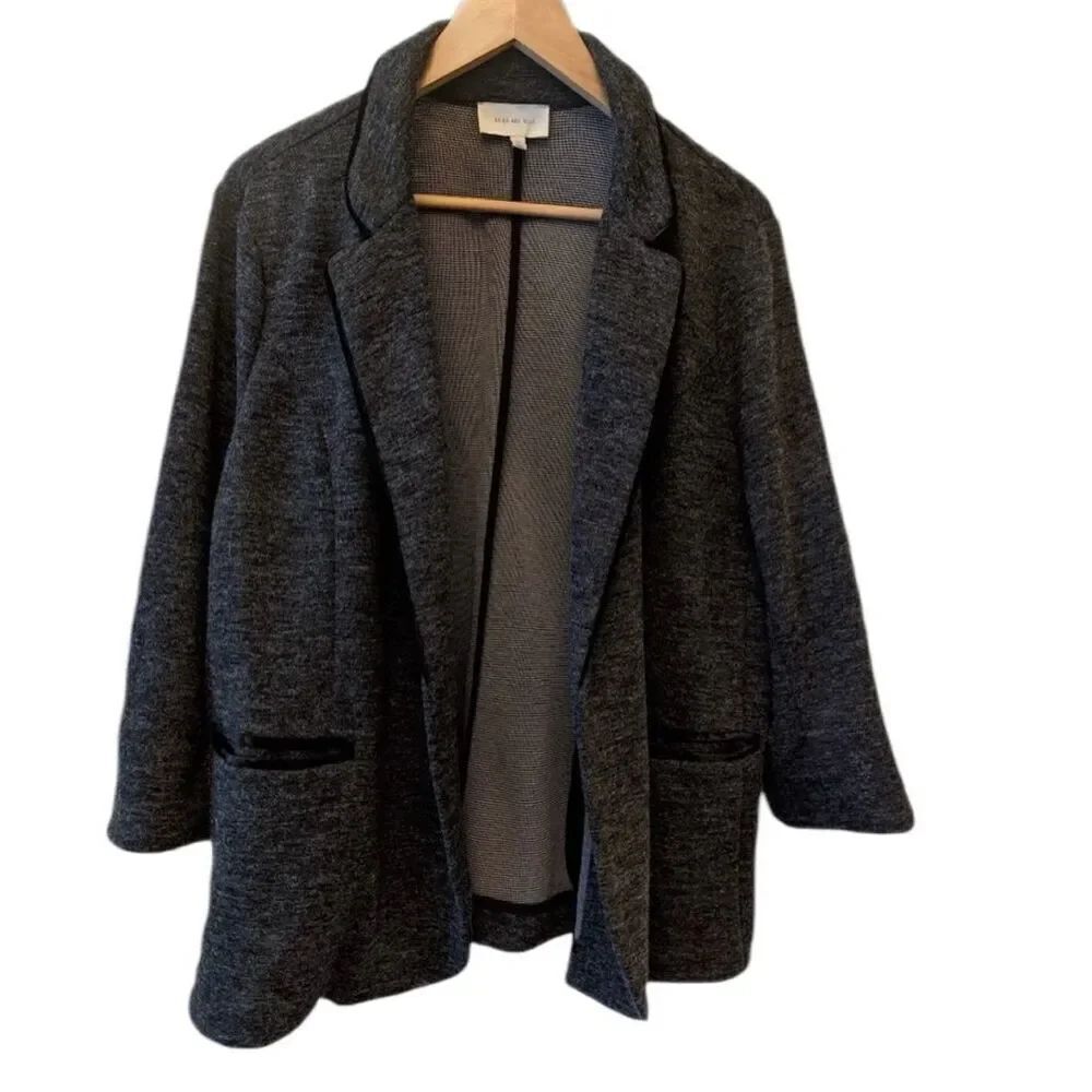 ✨Skies Are Blue Joni Velvet Piping Knit Sz Small Blazer Dark Grey✨